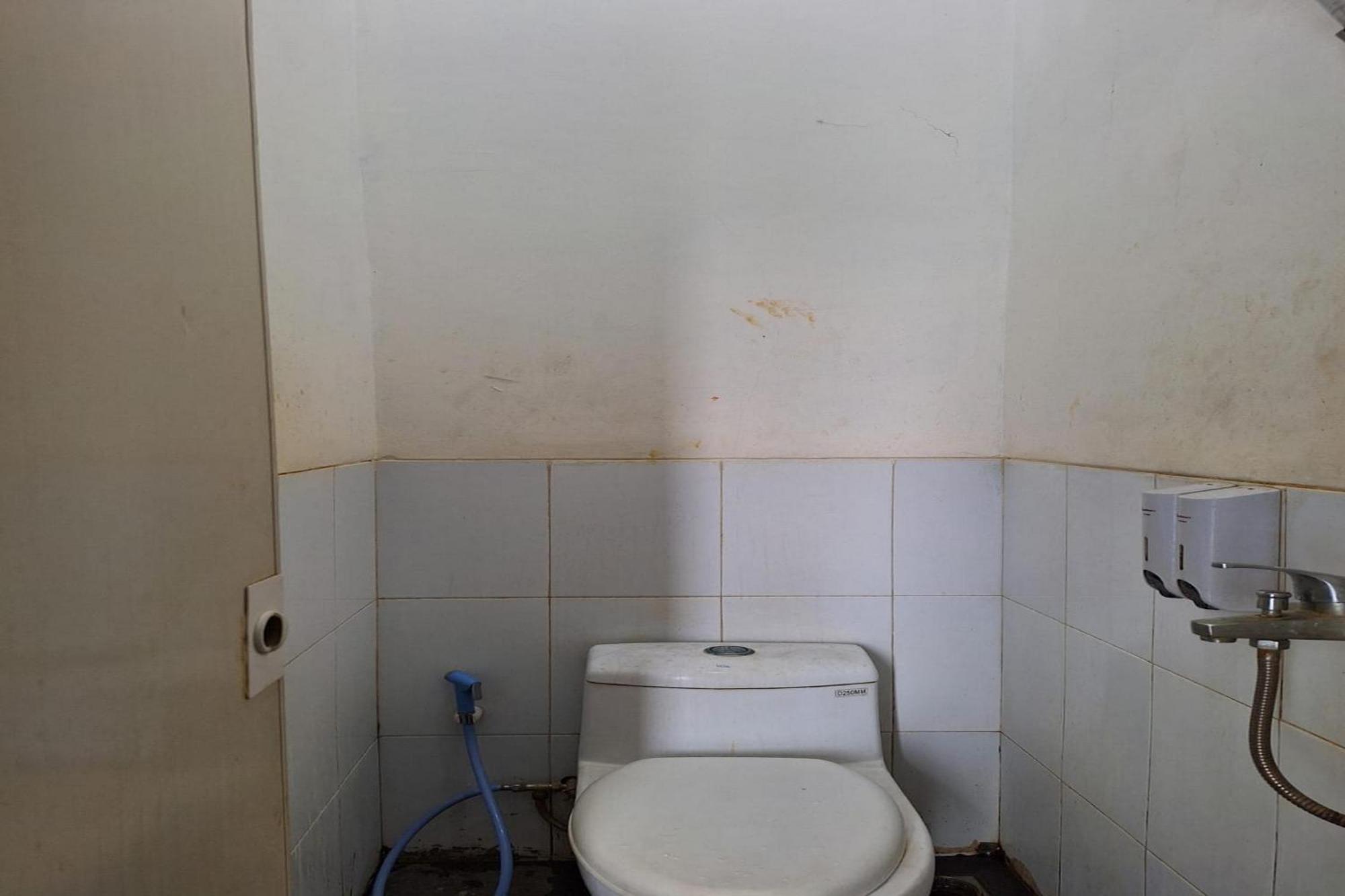 Oyo 93584 Rukotel South Tangerang Eksteriør bilde