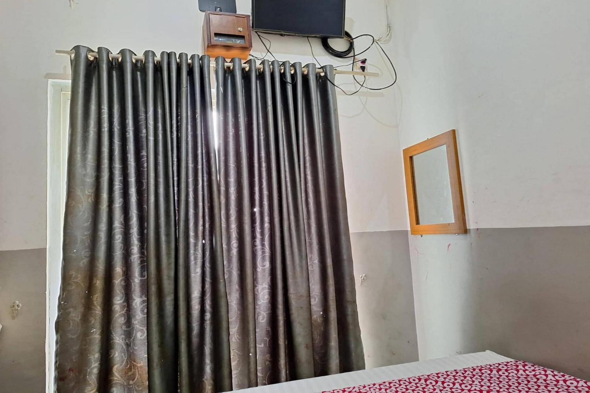 Oyo 93584 Rukotel South Tangerang Eksteriør bilde