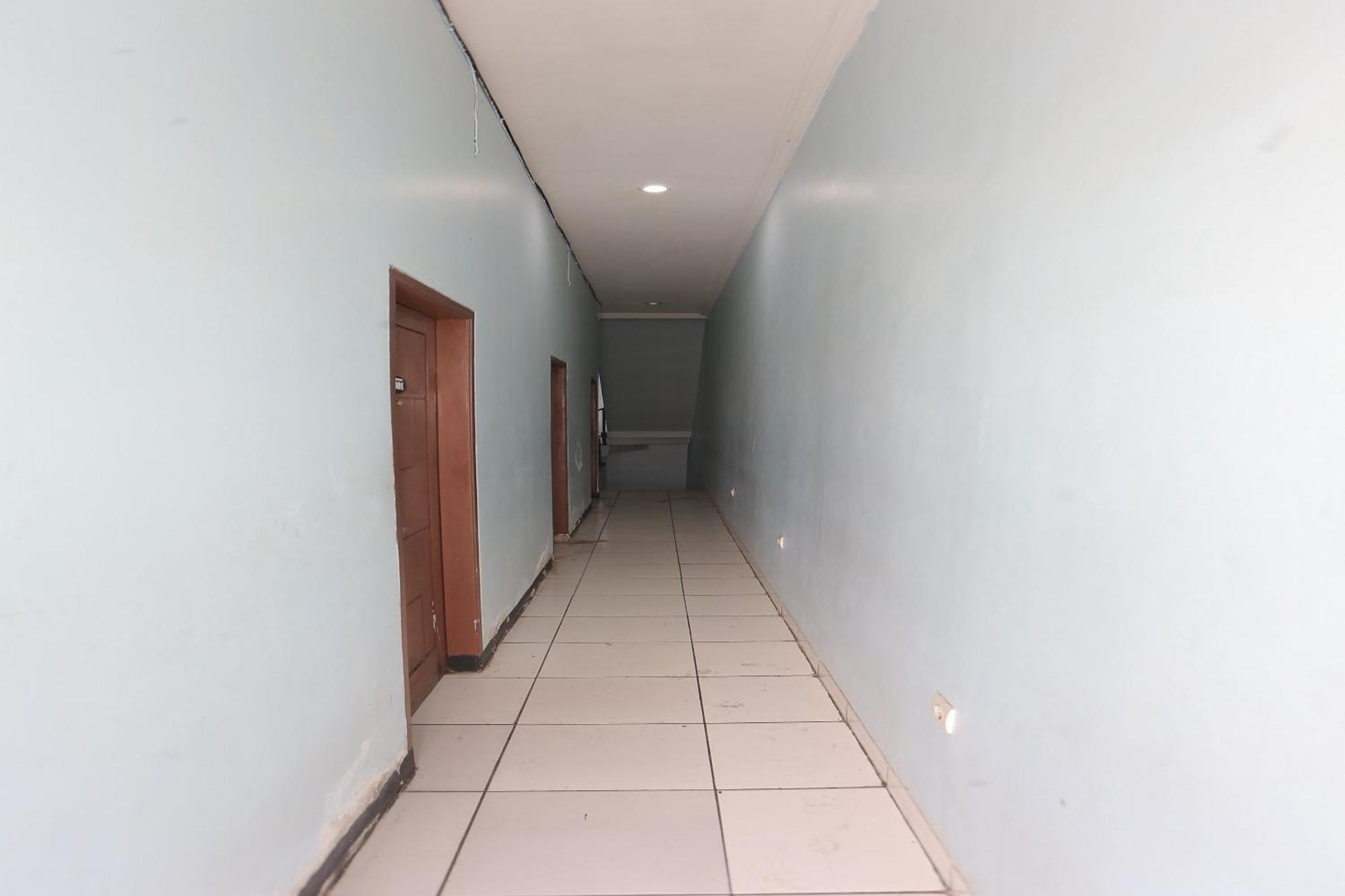 Oyo 93584 Rukotel South Tangerang Eksteriør bilde