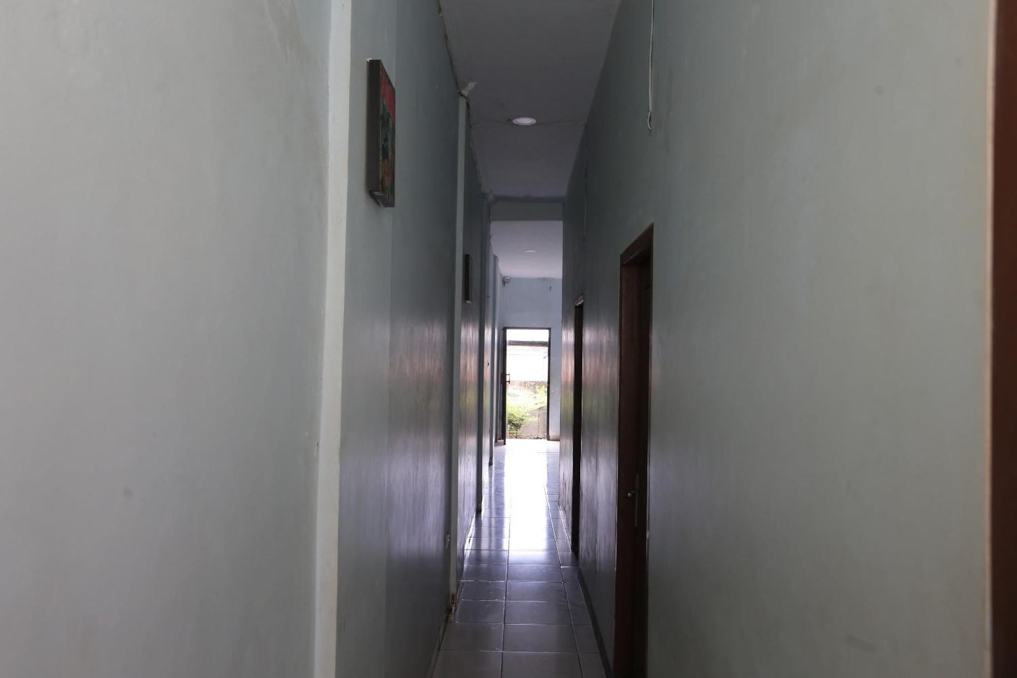 Oyo 93584 Rukotel South Tangerang Eksteriør bilde